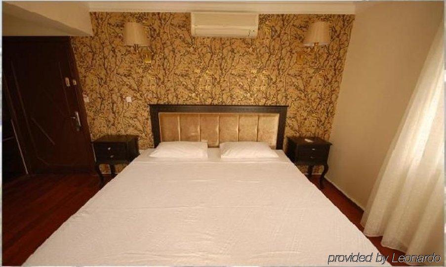 יאליקאבאק Art Suites Hotel חדר תמונה