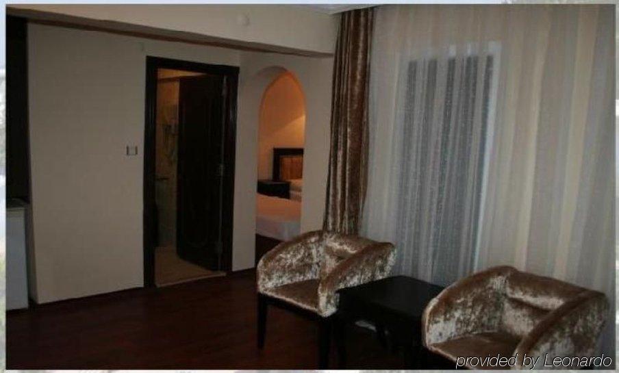 יאליקאבאק Art Suites Hotel חדר תמונה