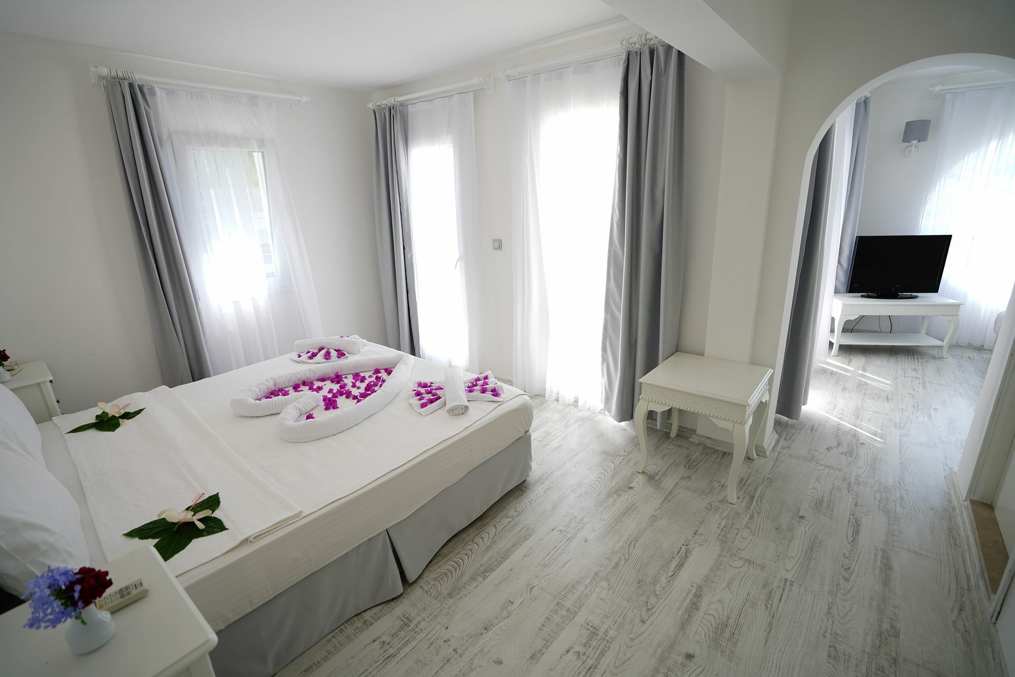 יאליקאבאק Art Suites Hotel מראה חיצוני תמונה